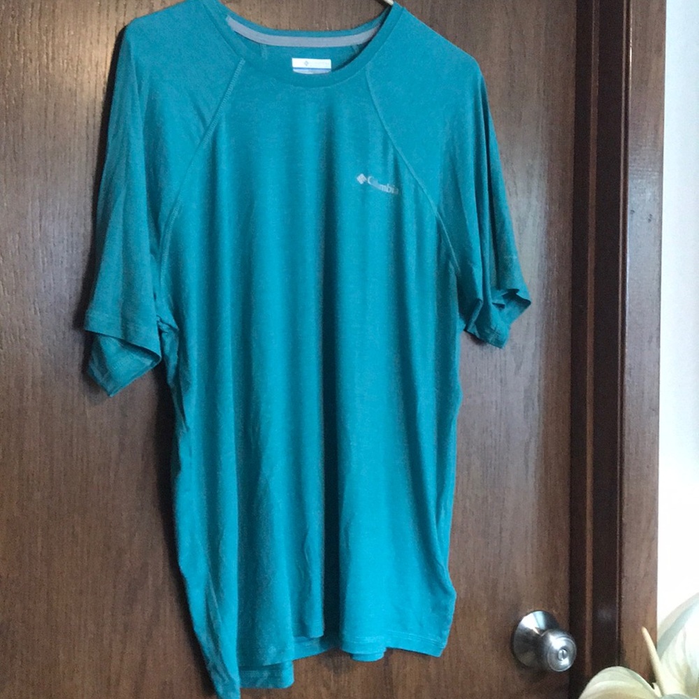Columbia MEN’s performance/ dri-fit tee- NWOT